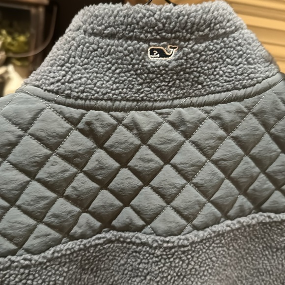 Women’s Vineyard Vines Gray Mixed Media Sherpa Vest Sz M $30 - Picture 6 of 7